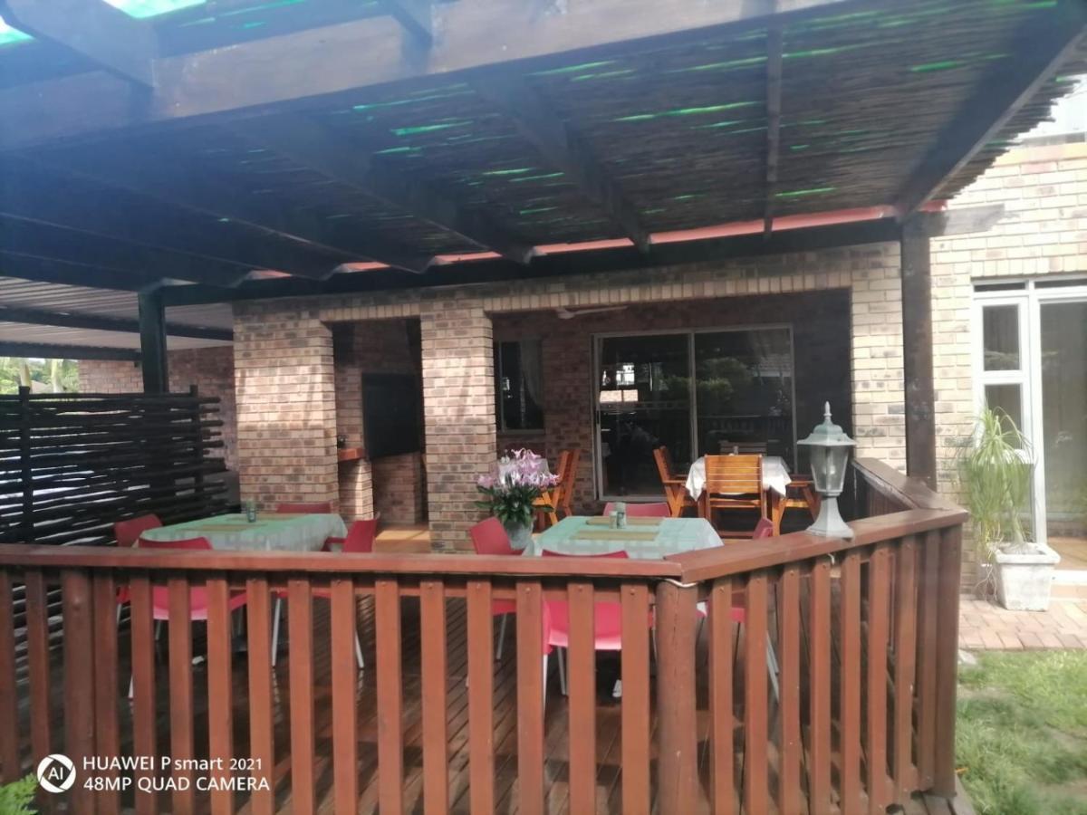 Duneside Guest House Ричардс Бей Екстериор снимка